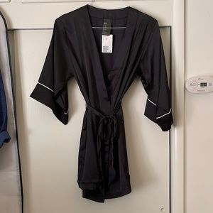 NWT H&M Women’s silky black robe